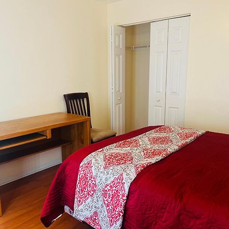 Room In Citrus Park And Carollwood, Close To The Airport & Downtown Tampa Esterno foto